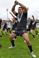 Student-NZ-Haka1-10-0713gc