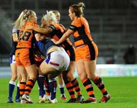 Castleford-Tackle3-11-1019bk