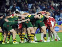 Aussie-Scrum1-4-1122