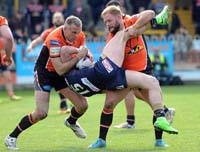 CastlefordTackle1-24-0416gc