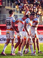 CatalansPlayers-CelebrateTry15-28-0625