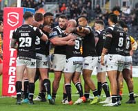 HullFC-Players-Celebrate1-24-0422dl