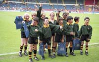 Wembley_SchoolKids_071095_953731a