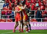 Catalans-PlayersCelebrate1-28-0419mm
