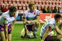 HullKR-Dejected1-1-0515mt