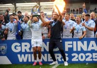 Toulouse-Celebrate-Trophy4-5-1025